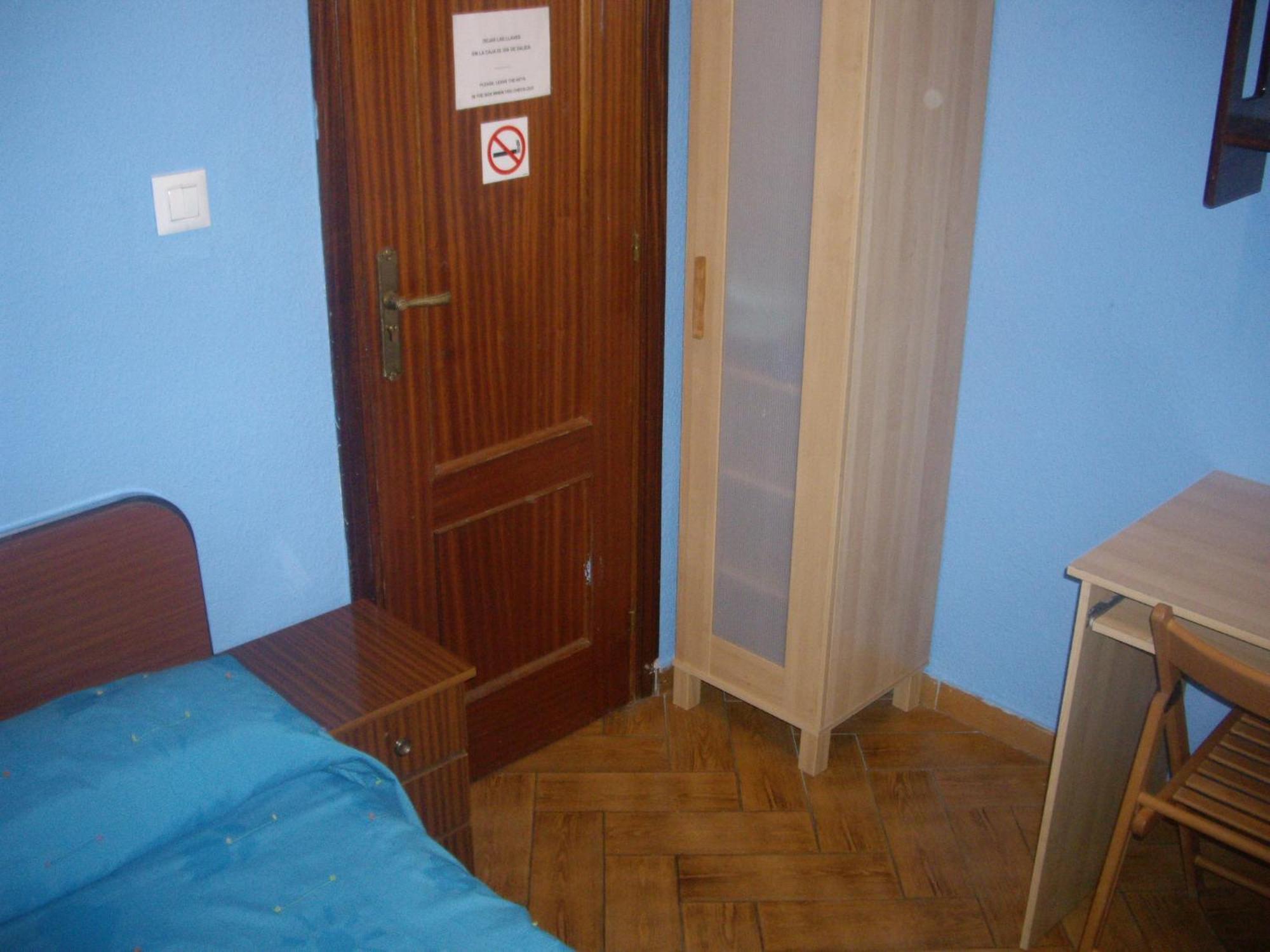 Hostal Pacios Madrid Exterior foto